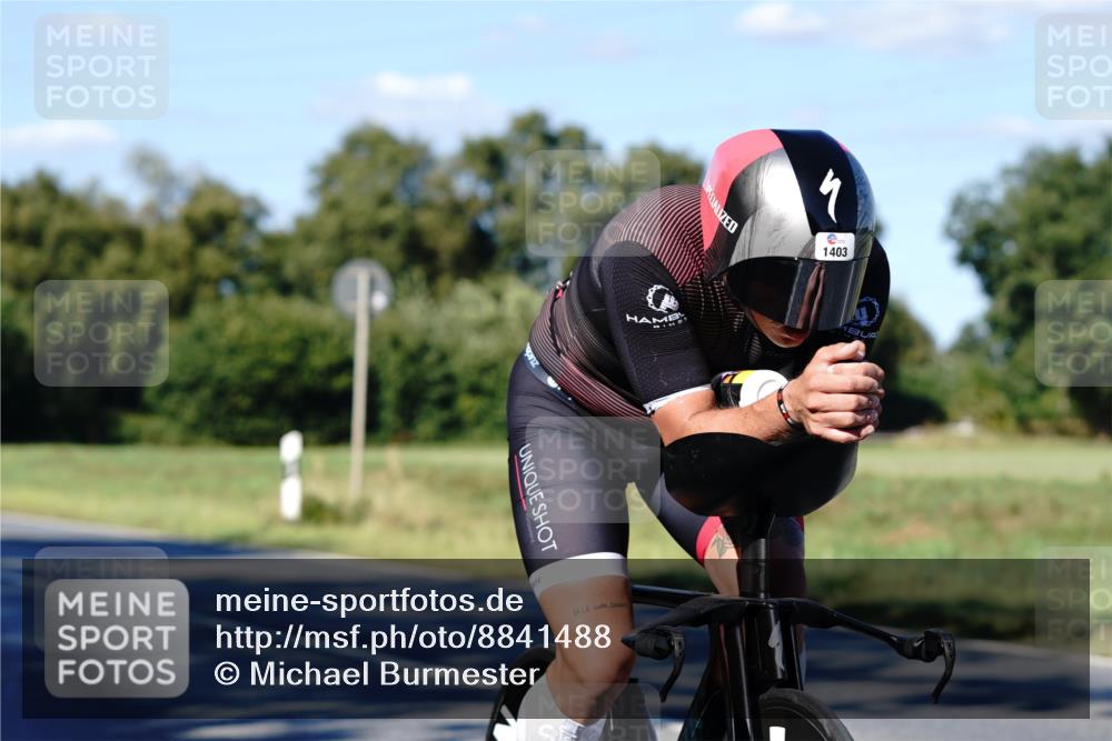 07.09.2025 - 19. Norderstedt Triathlon Michael Burmester http://msf.ph/oto/8841488 07.09.2025 15:27:35 Radfahren 909, 1403 meine-sportfotos.de