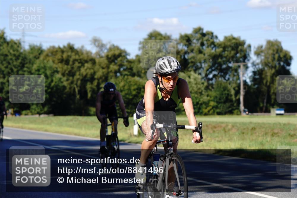 07.09.2025 - 19. Norderstedt Triathlon Michael Burmester http://msf.ph/oto/8841496 07.09.2025 15:27:48 Radfahren 409, 882, 924, 1422, 1547 meine-sportfotos.de