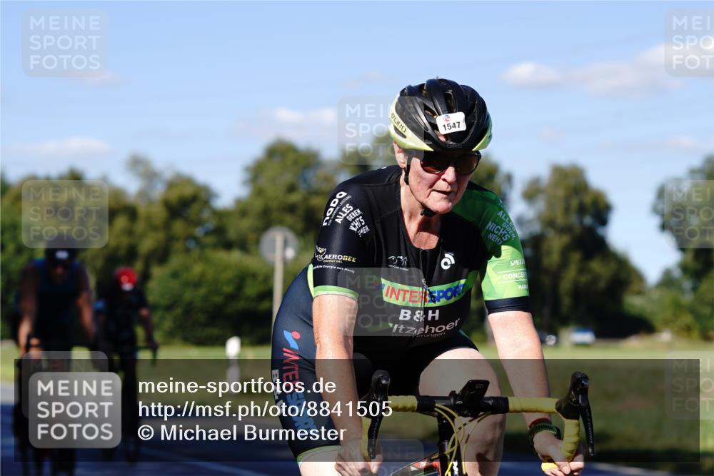 07.09.2025 - 19. Norderstedt Triathlon Michael Burmester http://msf.ph/oto/8841505 07.09.2025 15:27:50 Radfahren 409, 882, 885, 924, 1422, 1547 meine-sportfotos.de