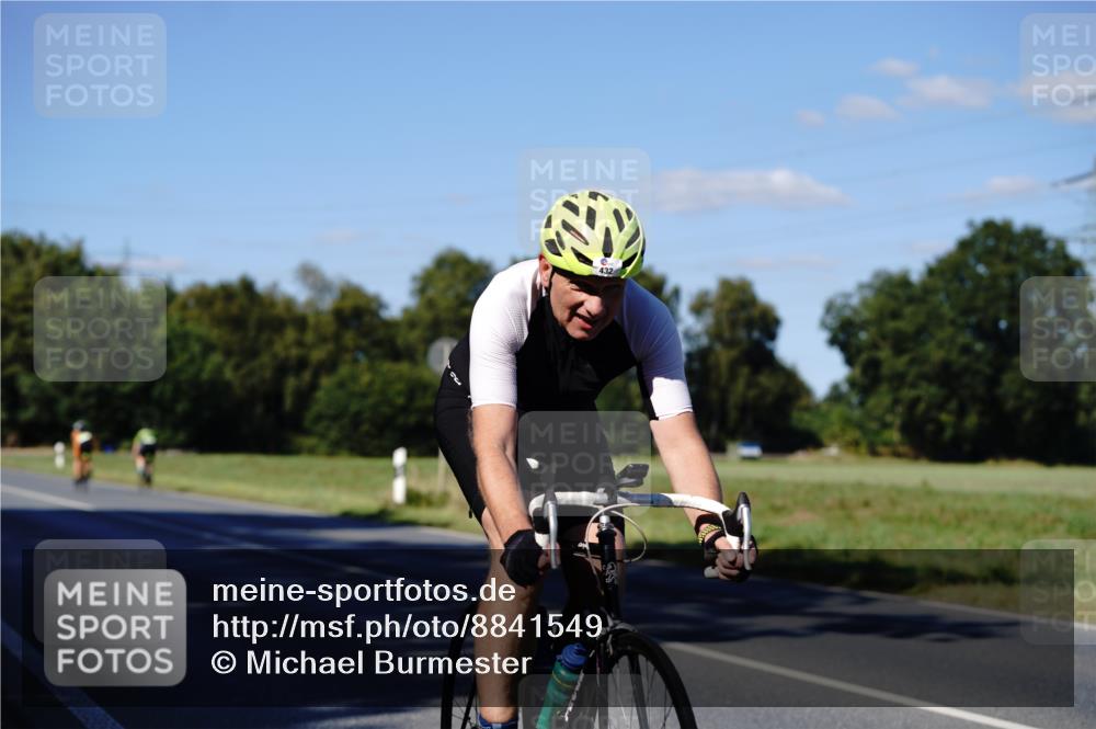 07.09.2025 - 19. Norderstedt Triathlon Michael Burmester http://msf.ph/oto/8841549 07.09.2025 15:29:43 Radfahren 432, 942 meine-sportfotos.de