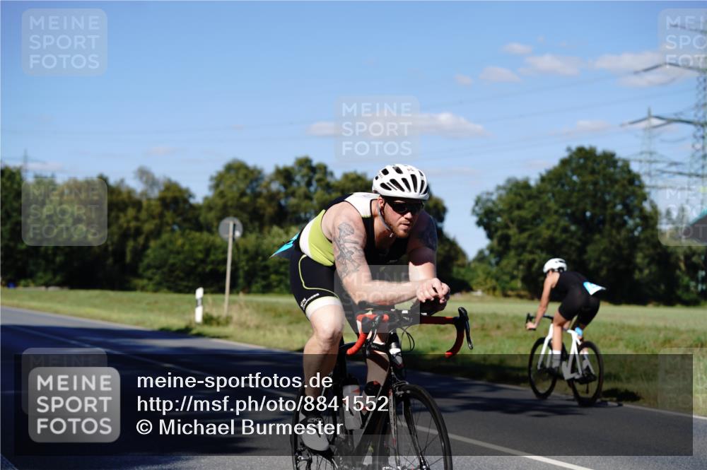 07.09.2025 - 19. Norderstedt Triathlon Michael Burmester http://msf.ph/oto/8841552 07.09.2025 15:29:47 Radfahren 871, 1524 meine-sportfotos.de