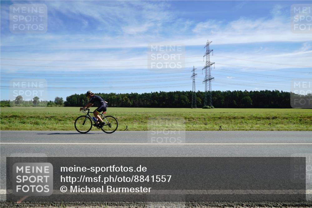 07.09.2025 - 19. Norderstedt Triathlon Michael Burmester http://msf.ph/oto/8841557 07.09.2025 12:25:38 Radfahren  meine-sportfotos.de
