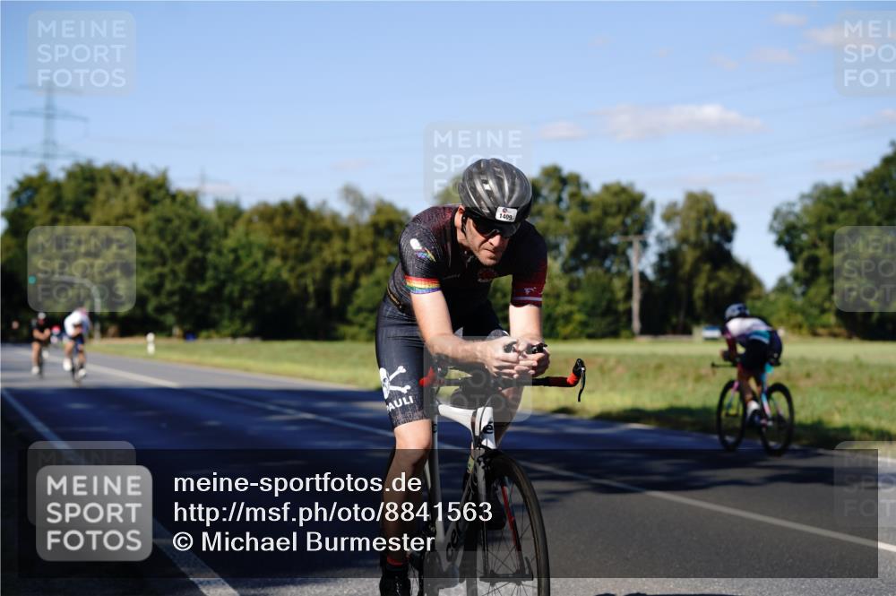 07.09.2025 - 19. Norderstedt Triathlon Michael Burmester http://msf.ph/oto/8841563 07.09.2025 15:30:11 Radfahren 1409, 1526 meine-sportfotos.de
