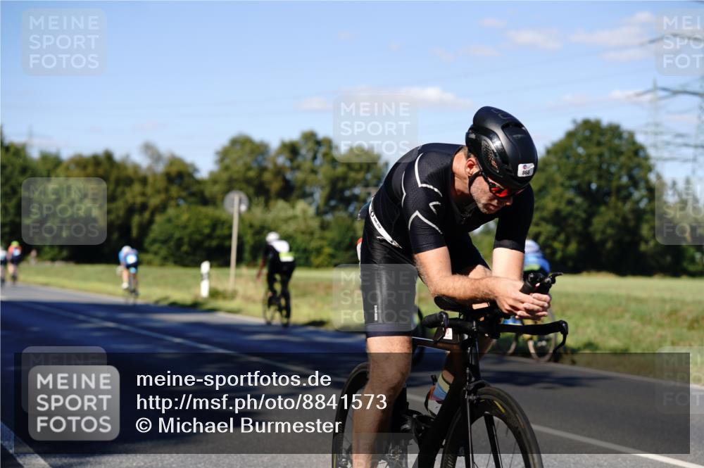 07.09.2025 - 19. Norderstedt Triathlon Michael Burmester http://msf.ph/oto/8841573 07.09.2025 15:30:15 Radfahren 868, 1526 meine-sportfotos.de