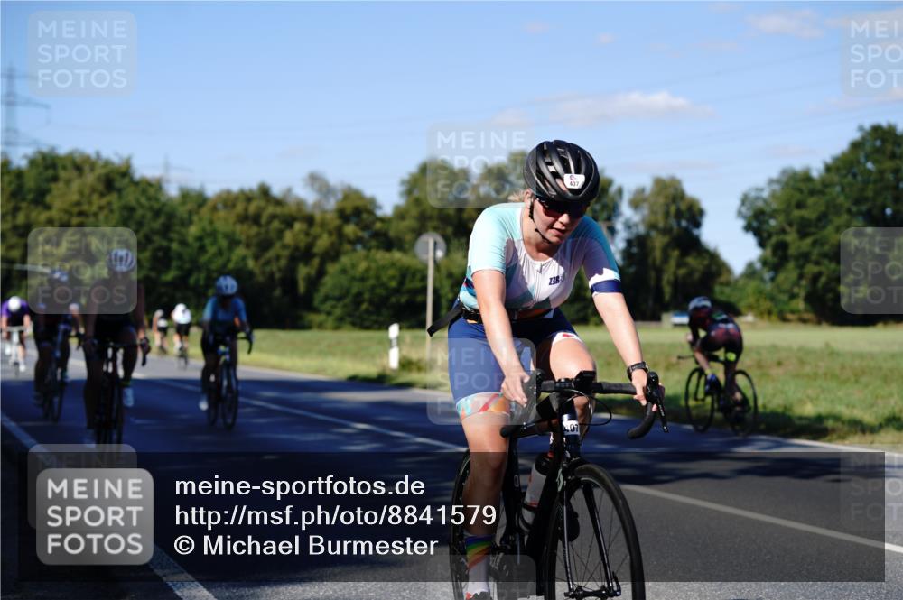 07.09.2025 - 19. Norderstedt Triathlon Michael Burmester http://msf.ph/oto/8841579 07.09.2025 15:30:33 Radfahren 407, 445, 452, 870, 884, 1435, 1486, 1545 meine-sportfotos.de
