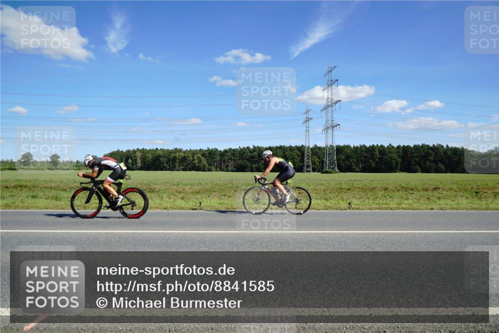 07.09.2025 - 19. Norderstedt Triathlon Michael Burmester http://msf.ph/oto/8841585 07.09.2025 14:32:50 Radfahren 1025, 1503 meine-sportfotos.de