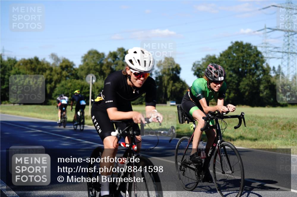 07.09.2025 - 19. Norderstedt Triathlon Michael Burmester http://msf.ph/oto/8841598 07.09.2025 15:30:38 Radfahren 383, 399, 445, 467, 870, 1545 meine-sportfotos.de