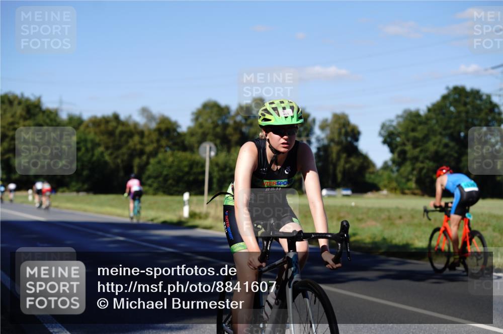 07.09.2025 - 19. Norderstedt Triathlon Michael Burmester http://msf.ph/oto/8841607 07.09.2025 15:30:44 Radfahren 383, 455, 1413 meine-sportfotos.de