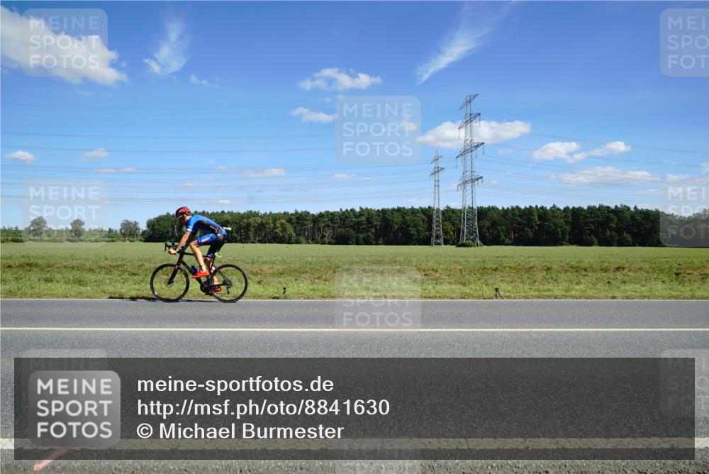 07.09.2025 - 19. Norderstedt Triathlon Michael Burmester http://msf.ph/oto/8841630 07.09.2025 14:33:01 Radfahren 911, 1508 meine-sportfotos.de