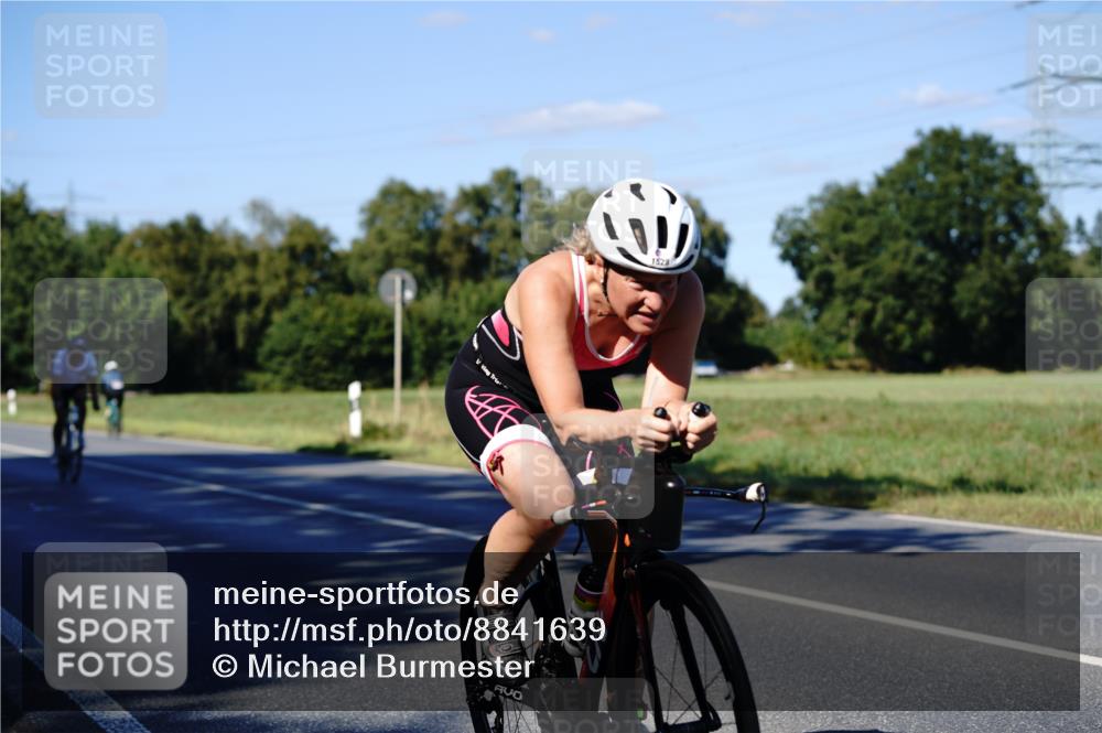 07.09.2025 - 19. Norderstedt Triathlon Michael Burmester http://msf.ph/oto/8841639 07.09.2025 15:31:23 Radfahren 955, 1470, 1528, 1534 meine-sportfotos.de