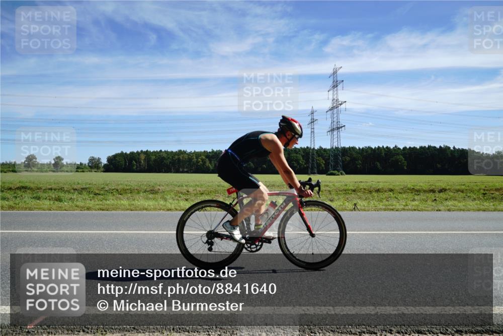 07.09.2025 - 19. Norderstedt Triathlon Michael Burmester http://msf.ph/oto/8841640 07.09.2025 12:26:19 Radfahren 759 meine-sportfotos.de