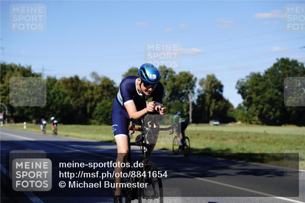 07.09.2025 - 19. Norderstedt Triathlon Michael Burmester http://msf.ph/oto/8841654 07.09.2025 15:31:37 Radfahren 937, 1511, 1537 meine-sportfotos.de