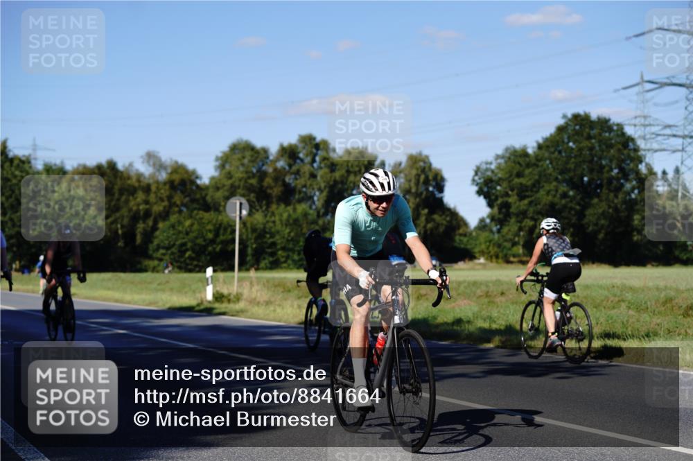07.09.2025 - 19. Norderstedt Triathlon Michael Burmester http://msf.ph/oto/8841664 07.09.2025 15:31:43 Radfahren 917, 944, 953, 1411, 1537 meine-sportfotos.de
