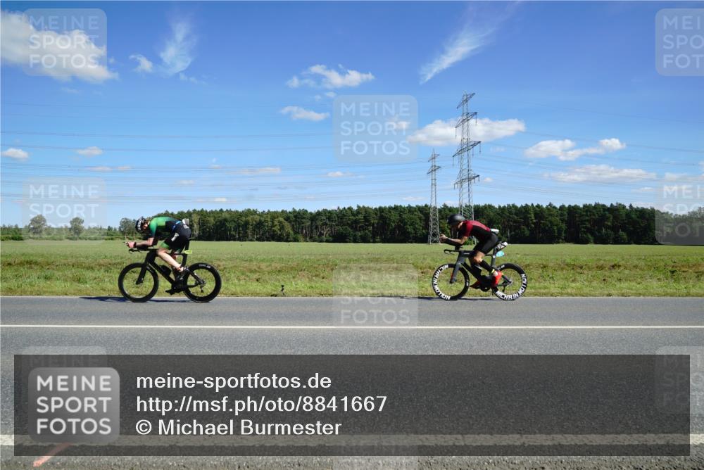 07.09.2025 - 19. Norderstedt Triathlon Michael Burmester http://msf.ph/oto/8841667 07.09.2025 14:33:16 Radfahren 1004, 1032 meine-sportfotos.de
