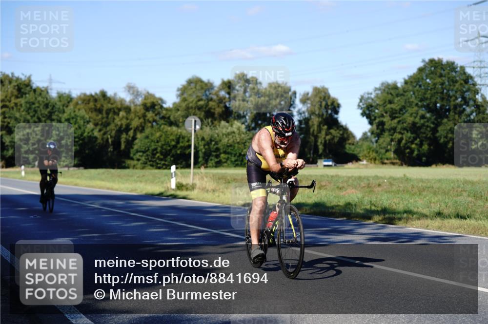 07.09.2025 - 19. Norderstedt Triathlon Michael Burmester http://msf.ph/oto/8841694 07.09.2025 15:32:04 Radfahren 902, 1427, 1460, 1479, 1523 meine-sportfotos.de