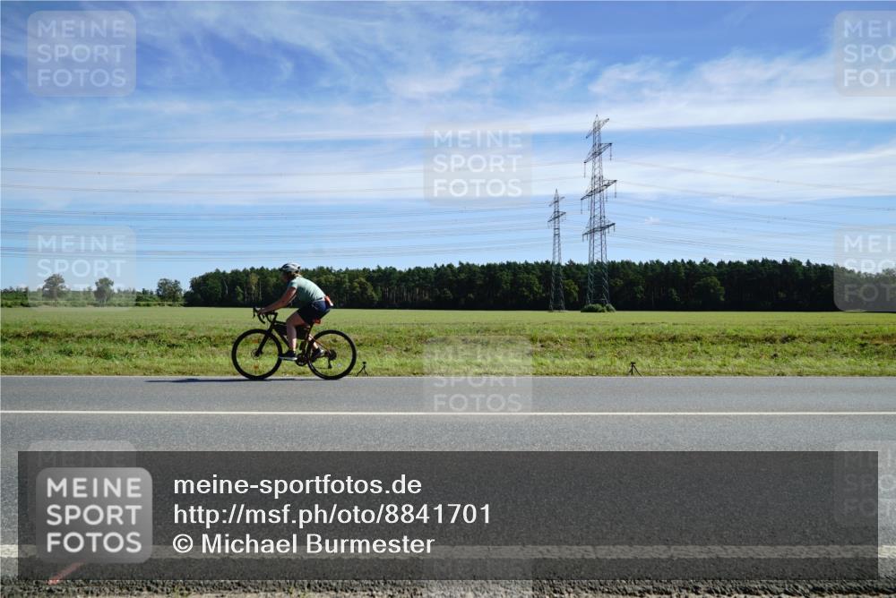 07.09.2025 - 19. Norderstedt Triathlon Michael Burmester http://msf.ph/oto/8841701 07.09.2025 12:26:42 Radfahren 712, 1235 meine-sportfotos.de