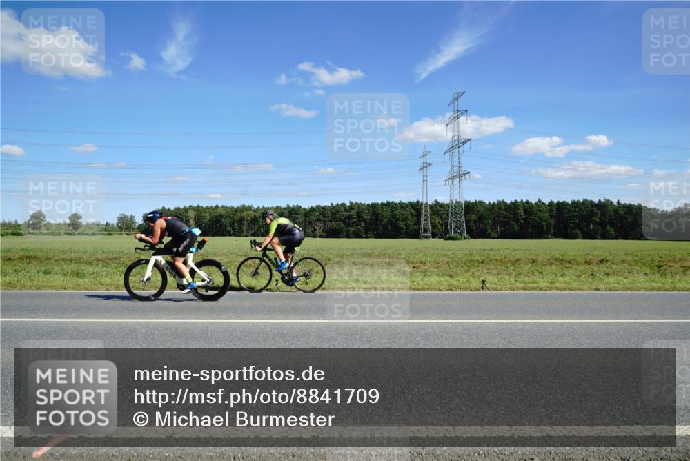 07.09.2025 - 19. Norderstedt Triathlon Michael Burmester http://msf.ph/oto/8841709 07.09.2025 14:33:25 Radfahren 438, 480, 872 meine-sportfotos.de
