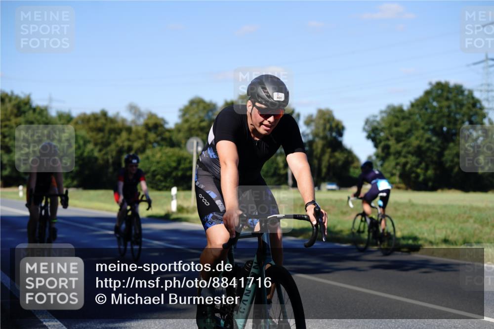 07.09.2025 - 19. Norderstedt Triathlon Michael Burmester http://msf.ph/oto/8841716 07.09.2025 15:32:27 Radfahren 401, 415, 459, 1492, 1495, 1541 meine-sportfotos.de
