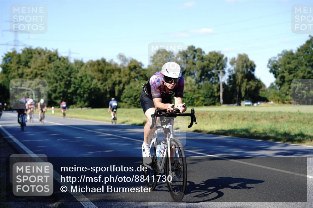 07.09.2025 - 19. Norderstedt Triathlon Michael Burmester http://msf.ph/oto/8841730 07.09.2025 15:32:40 Radfahren 477, 873, 936, 949, 1410 meine-sportfotos.de