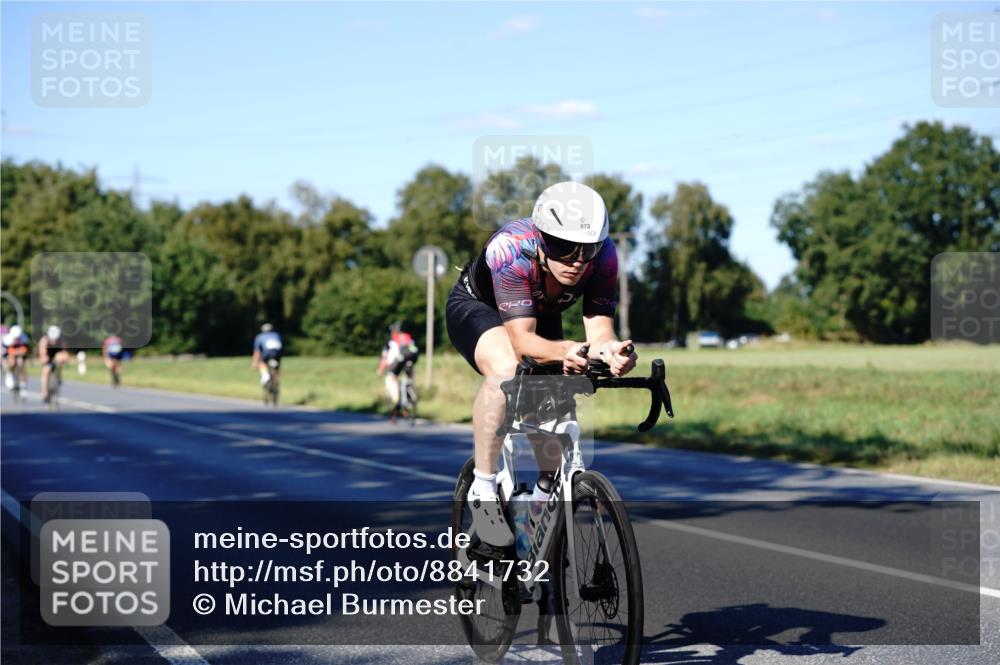 07.09.2025 - 19. Norderstedt Triathlon Michael Burmester http://msf.ph/oto/8841732 07.09.2025 15:32:40 Radfahren 477, 873, 936, 949, 1410 meine-sportfotos.de