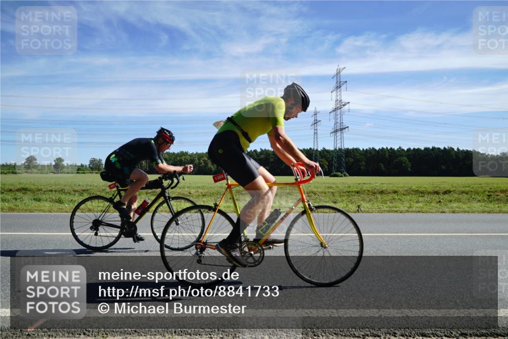 07.09.2025 - 19. Norderstedt Triathlon Michael Burmester http://msf.ph/oto/8841733 07.09.2025 12:26:48 Radfahren 247, 695, 712, 1231, 1384 meine-sportfotos.de
