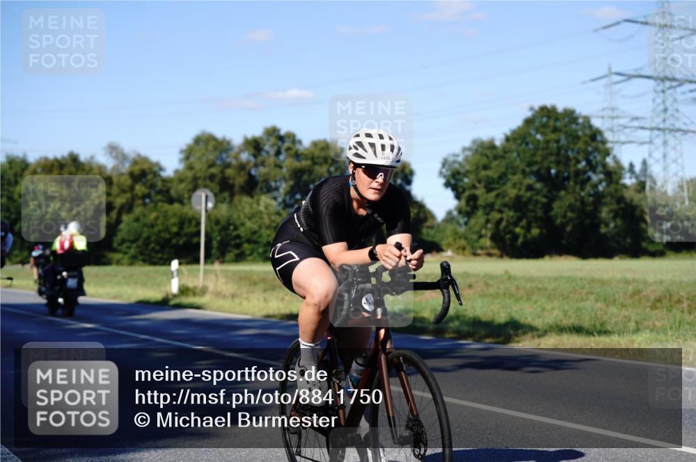 07.09.2025 - 19. Norderstedt Triathlon Michael Burmester http://msf.ph/oto/8841750 07.09.2025 15:32:51 Radfahren 866, 1475, 1530 meine-sportfotos.de