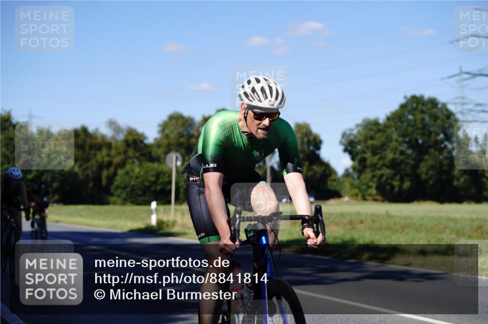 07.09.2025 - 19. Norderstedt Triathlon Michael Burmester http://msf.ph/oto/8841814 07.09.2025 15:33:55 Radfahren 914, 933, 1494, 1498, 1527, 1533 meine-sportfotos.de