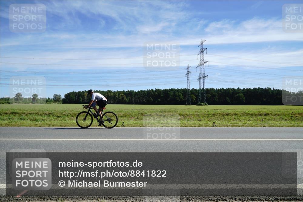 07.09.2025 - 19. Norderstedt Triathlon Michael Burmester http://msf.ph/oto/8841822 07.09.2025 12:27:10 Radfahren  meine-sportfotos.de