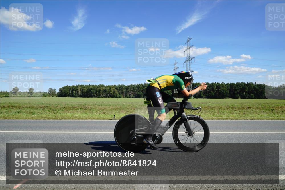 07.09.2025 - 19. Norderstedt Triathlon Michael Burmester http://msf.ph/oto/8841824 07.09.2025 14:33:54 Radfahren 369, 455, 1505 meine-sportfotos.de