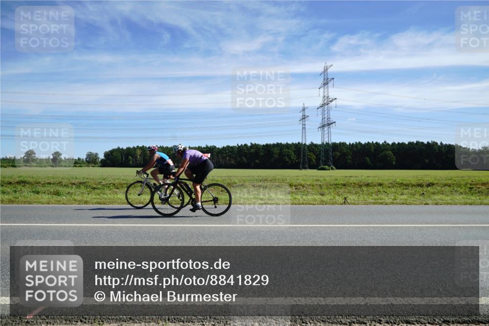 07.09.2025 - 19. Norderstedt Triathlon Michael Burmester http://msf.ph/oto/8841829 07.09.2025 12:27:11 Radfahren  meine-sportfotos.de