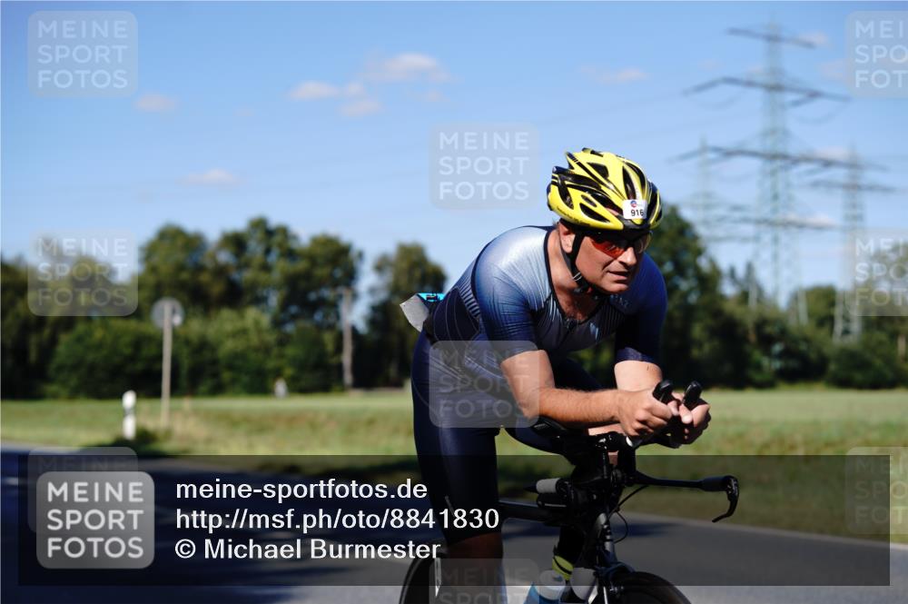 07.09.2025 - 19. Norderstedt Triathlon Michael Burmester http://msf.ph/oto/8841830 07.09.2025 15:34:07 Radfahren 464, 916 meine-sportfotos.de