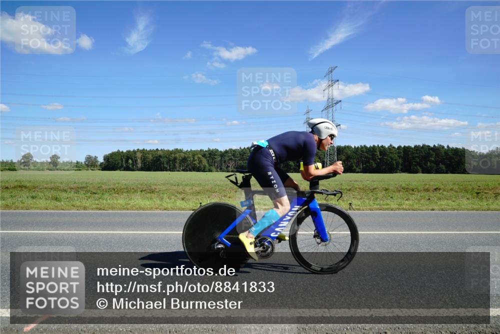 07.09.2025 - 19. Norderstedt Triathlon Michael Burmester http://msf.ph/oto/8841833 07.09.2025 14:33:55 Radfahren 369, 455, 1505 meine-sportfotos.de