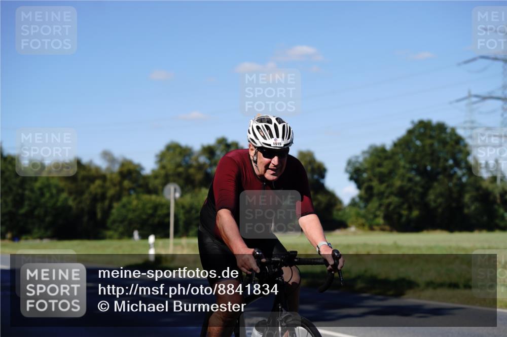 07.09.2025 - 19. Norderstedt Triathlon Michael Burmester http://msf.ph/oto/8841834 07.09.2025 15:34:11 Radfahren 1515 meine-sportfotos.de