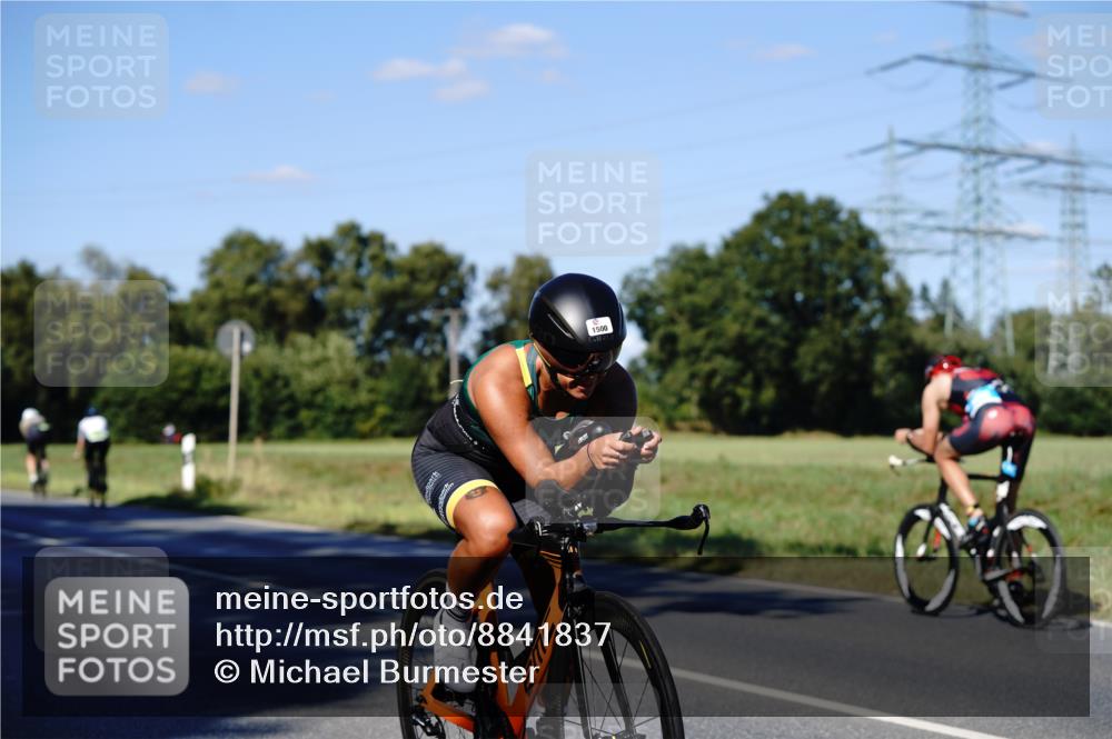 07.09.2025 - 19. Norderstedt Triathlon Michael Burmester http://msf.ph/oto/8841837 07.09.2025 15:34:16 Radfahren 1500 meine-sportfotos.de