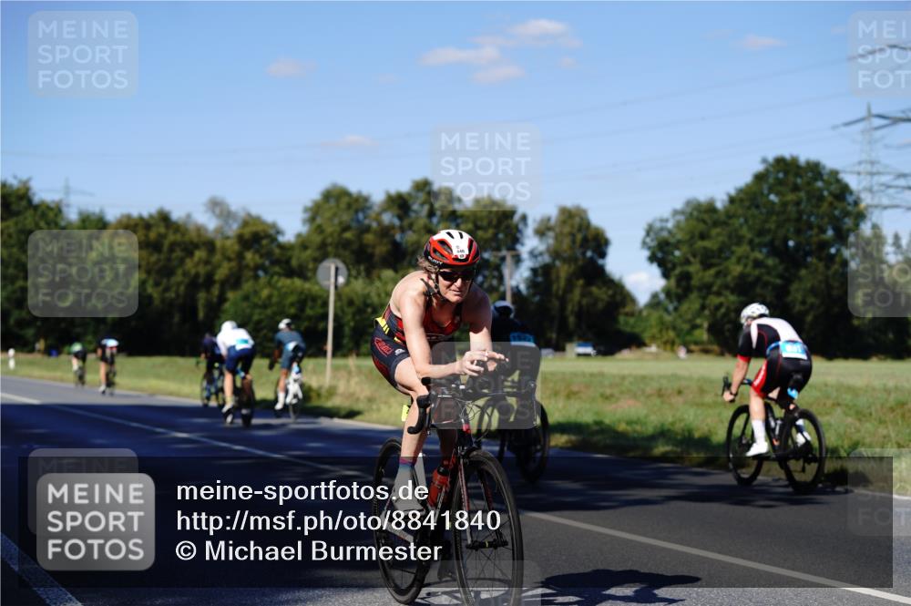 07.09.2025 - 19. Norderstedt Triathlon Michael Burmester http://msf.ph/oto/8841840 07.09.2025 15:34:35 Radfahren 440, 930 meine-sportfotos.de