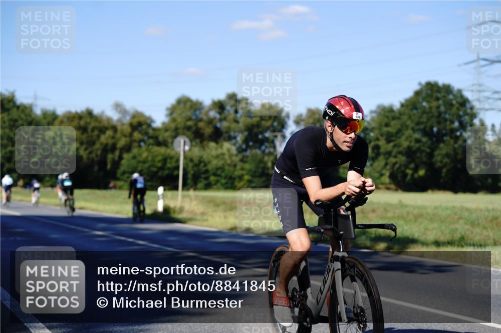 07.09.2025 - 19. Norderstedt Triathlon Michael Burmester http://msf.ph/oto/8841845 07.09.2025 15:34:37 Radfahren 440, 930 meine-sportfotos.de