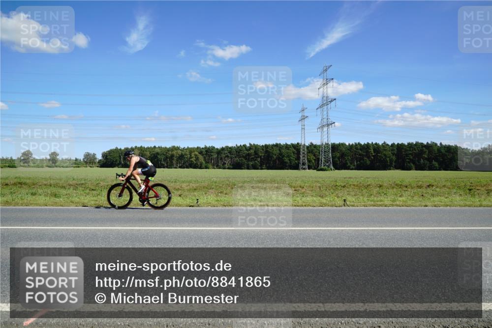 07.09.2025 - 19. Norderstedt Triathlon Michael Burmester http://msf.ph/oto/8841865 07.09.2025 14:34:01 Radfahren  meine-sportfotos.de