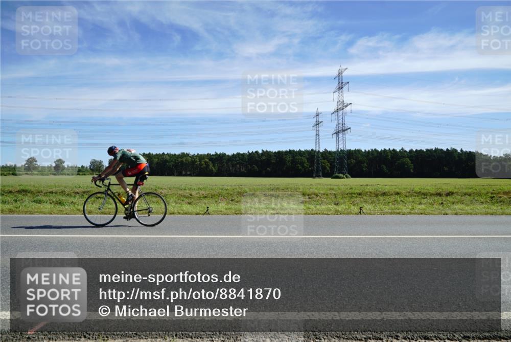 07.09.2025 - 19. Norderstedt Triathlon Michael Burmester http://msf.ph/oto/8841870 07.09.2025 12:27:19 Radfahren  meine-sportfotos.de