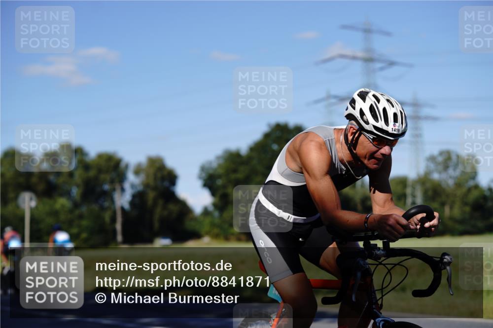 07.09.2025 - 19. Norderstedt Triathlon Michael Burmester http://msf.ph/oto/8841871 07.09.2025 15:35:27 Radfahren 1419 meine-sportfotos.de