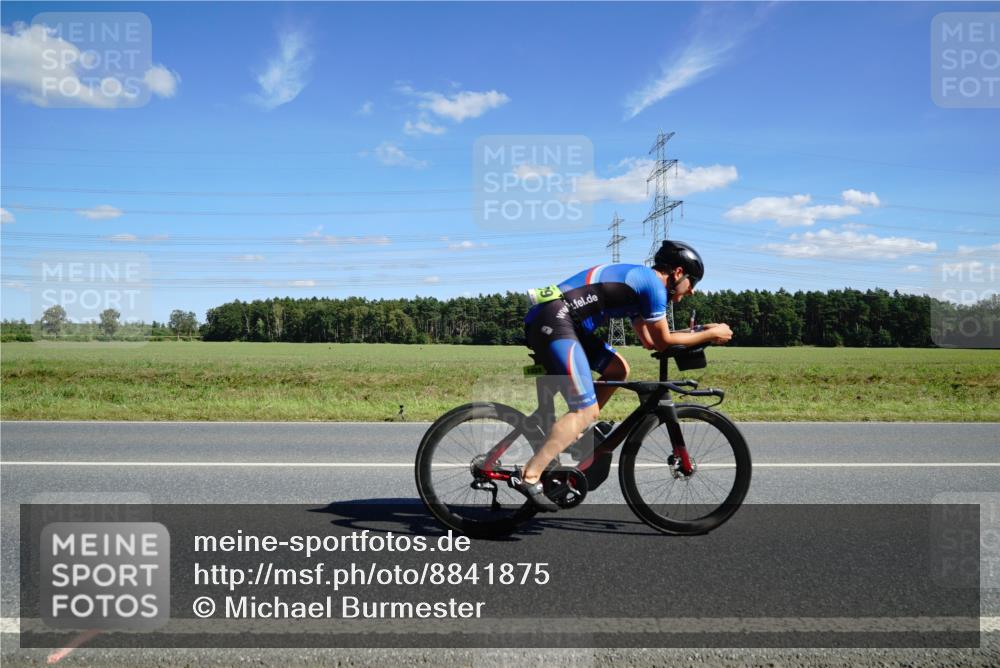 07.09.2025 - 19. Norderstedt Triathlon Michael Burmester http://msf.ph/oto/8841875 07.09.2025 14:34:05 Radfahren 962, 985, 997, 1039 meine-sportfotos.de