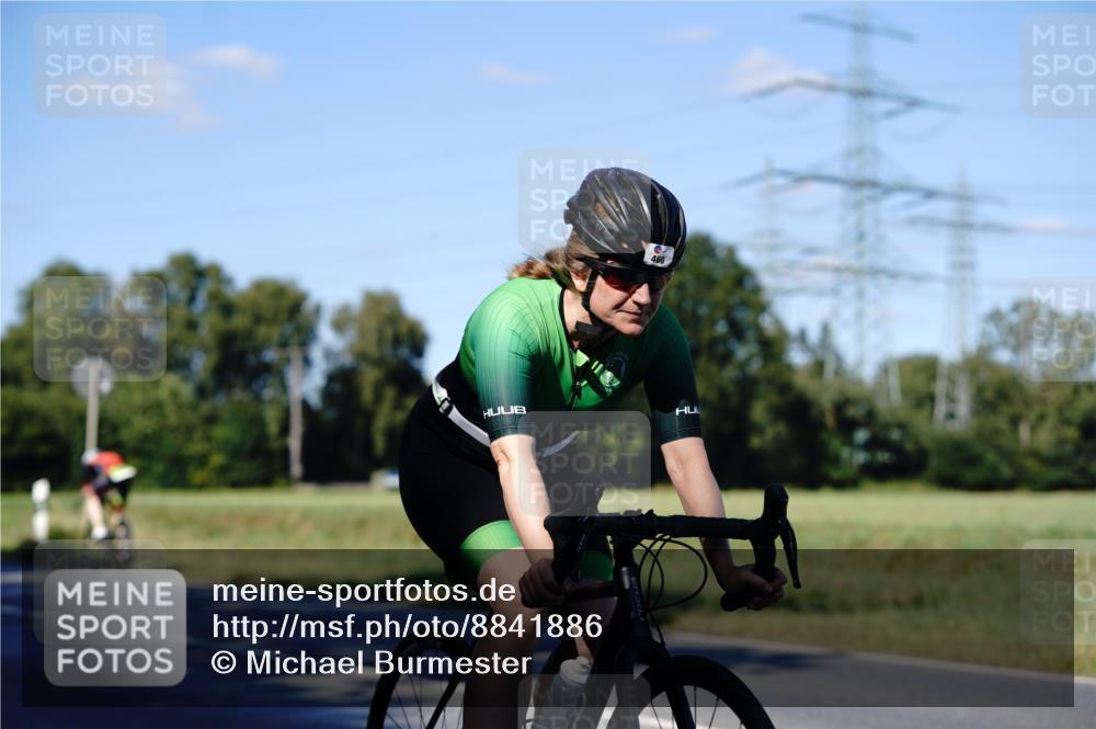 07.09.2025 - 19. Norderstedt Triathlon Michael Burmester http://msf.ph/oto/8841886 07.09.2025 15:35:45 Radfahren 412, 466 meine-sportfotos.de