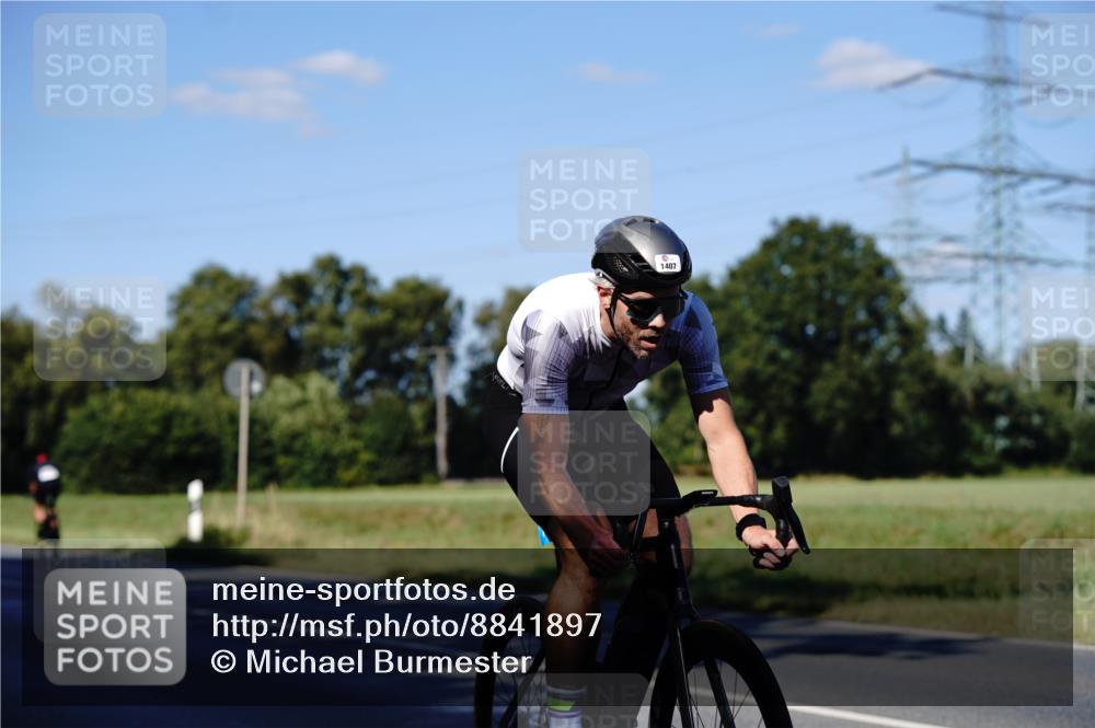 07.09.2025 - 19. Norderstedt Triathlon Michael Burmester http://msf.ph/oto/8841897 07.09.2025 15:36:08 Radfahren 474, 1407, 1473 meine-sportfotos.de