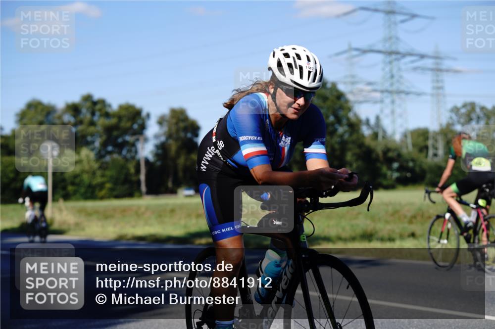 07.09.2025 - 19. Norderstedt Triathlon Michael Burmester http://msf.ph/oto/8841912 07.09.2025 15:36:24 Radfahren 372, 414, 1447, 1538 meine-sportfotos.de