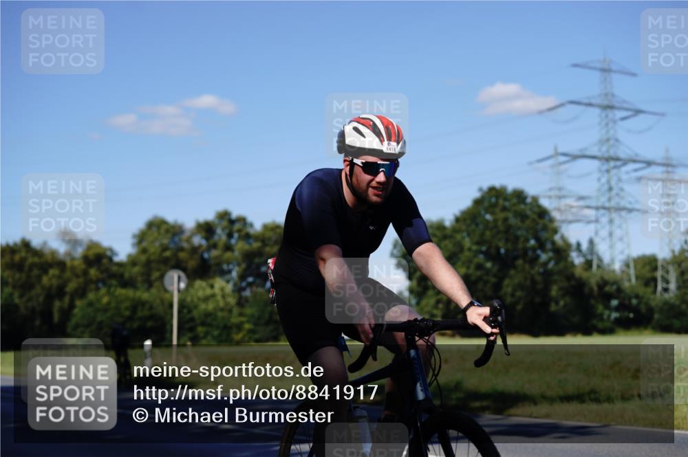 07.09.2025 - 19. Norderstedt Triathlon Michael Burmester http://msf.ph/oto/8841917 07.09.2025 15:36:30 Radfahren 1418, 1538 meine-sportfotos.de