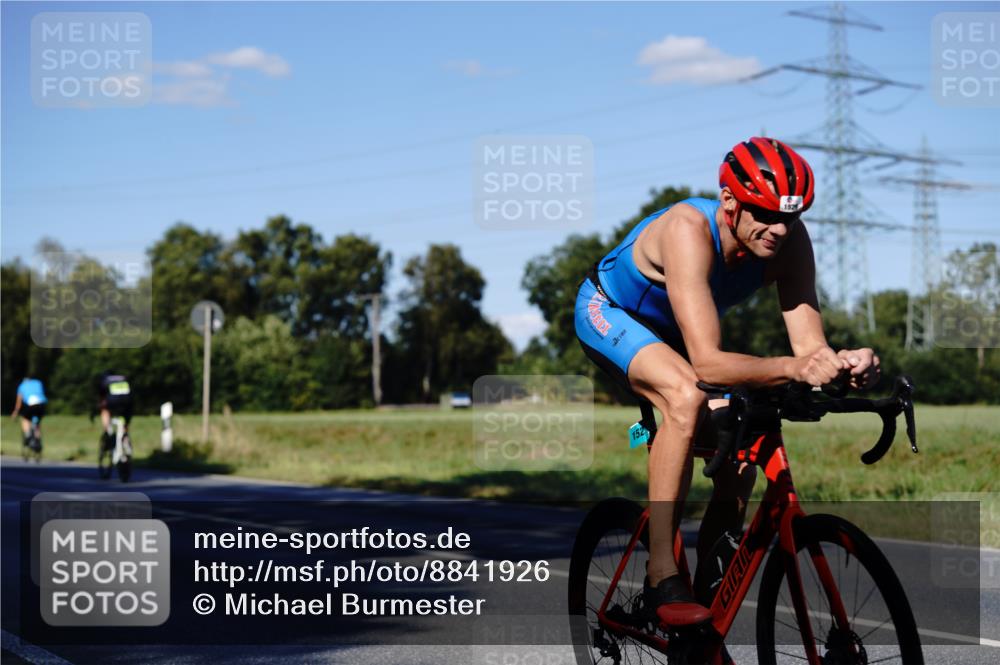 07.09.2025 - 19. Norderstedt Triathlon Michael Burmester http://msf.ph/oto/8841926 07.09.2025 15:36:37 Radfahren 1424, 1514, 1529 meine-sportfotos.de
