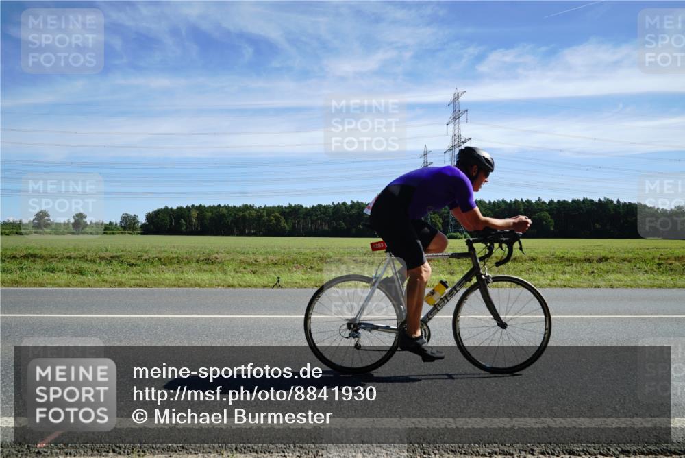 07.09.2025 - 19. Norderstedt Triathlon Michael Burmester http://msf.ph/oto/8841930 07.09.2025 12:27:42 Radfahren 157, 1269, 1283 meine-sportfotos.de