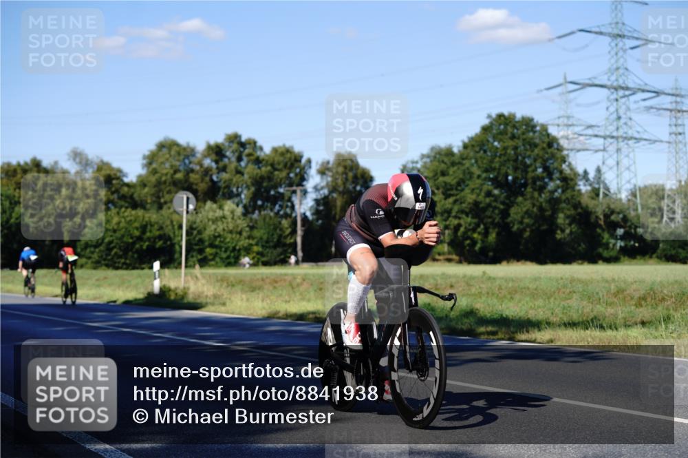 07.09.2025 - 19. Norderstedt Triathlon Michael Burmester http://msf.ph/oto/8841938 07.09.2025 15:36:55 Radfahren 437, 458, 934, 1403 meine-sportfotos.de