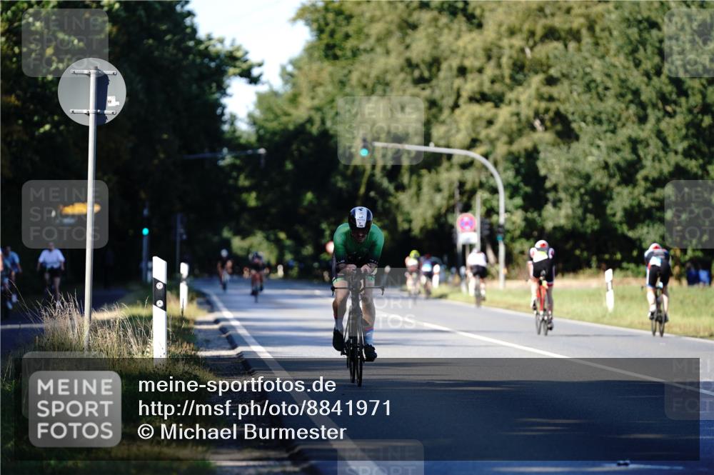 07.09.2025 - 19. Norderstedt Triathlon Michael Burmester http://msf.ph/oto/8841971 07.09.2025 15:38:15 Radfahren 1488 meine-sportfotos.de