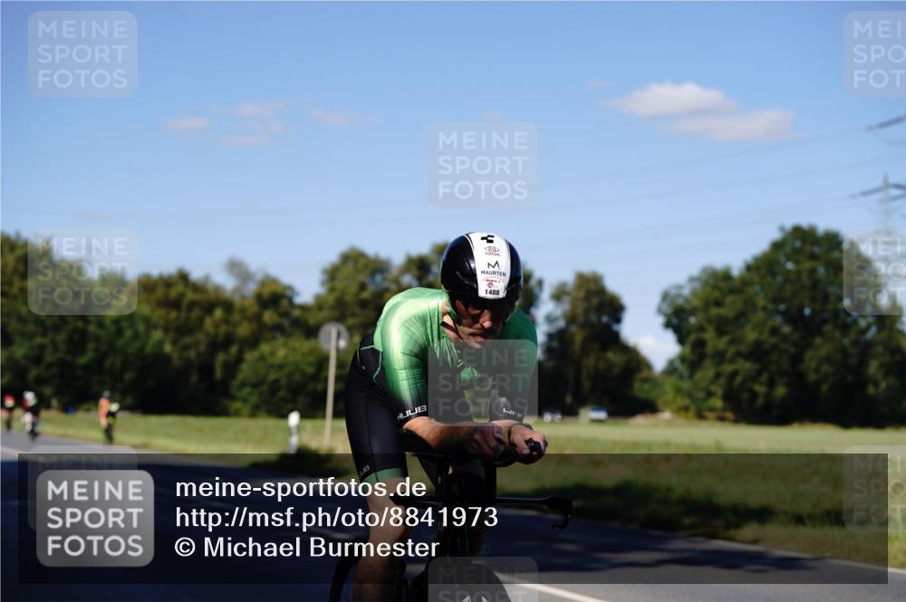 07.09.2025 - 19. Norderstedt Triathlon Michael Burmester http://msf.ph/oto/8841973 07.09.2025 15:38:18 Radfahren 1488 meine-sportfotos.de