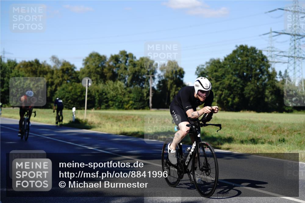 07.09.2025 - 19. Norderstedt Triathlon Michael Burmester http://msf.ph/oto/8841996 07.09.2025 15:38:49 Radfahren 402, 504, 1432, 1442, 1454 meine-sportfotos.de